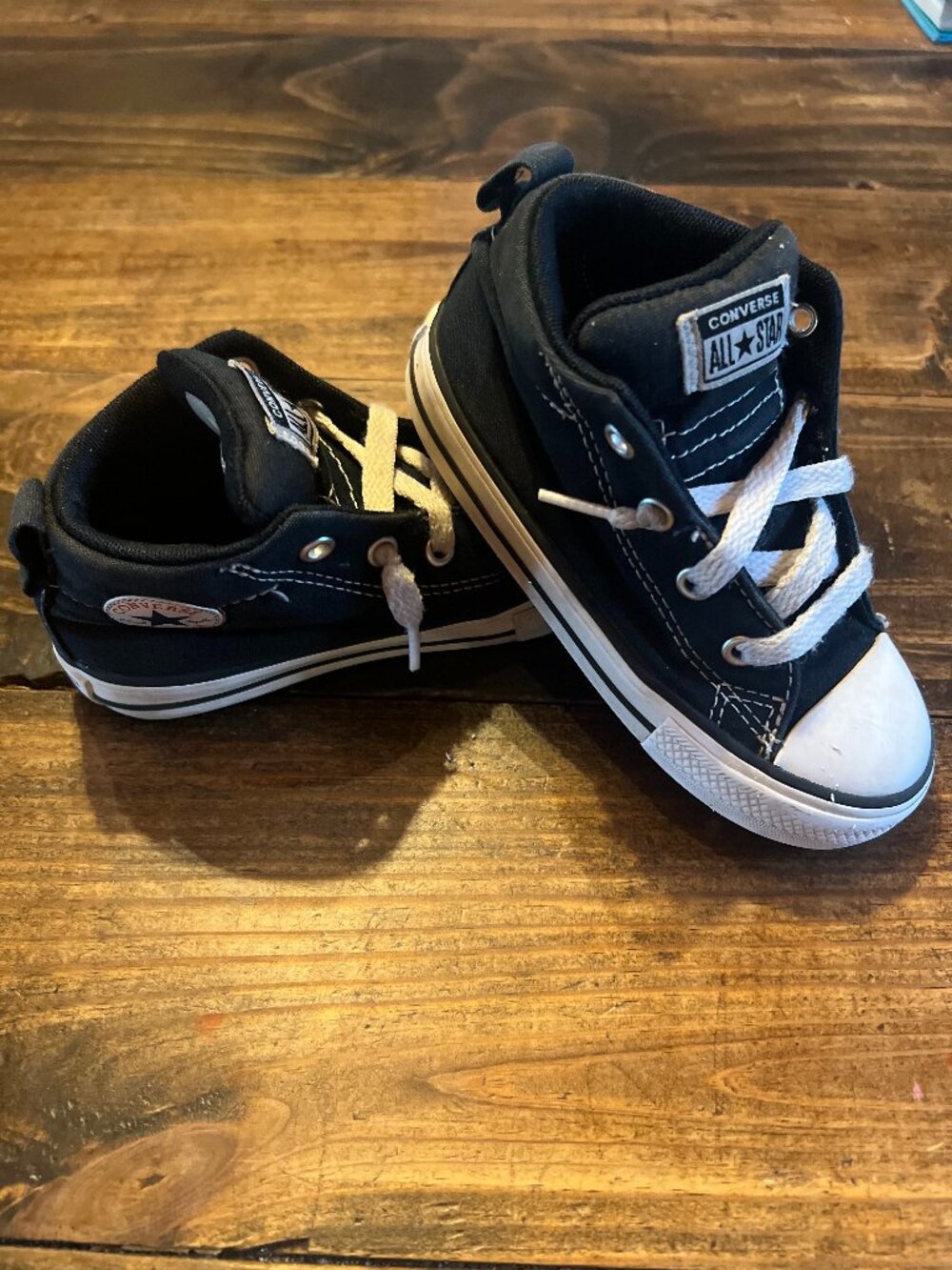 Chuck Taylor All Stars High Top Sneakers Girls/Boys****